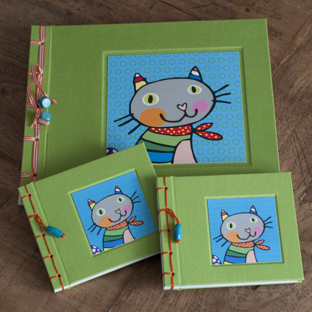 pasgeboren boek + miniboeken